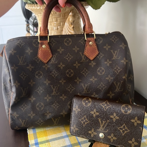 Louis Vuitton Monogram Speedy 30 - Picture 14 of 16